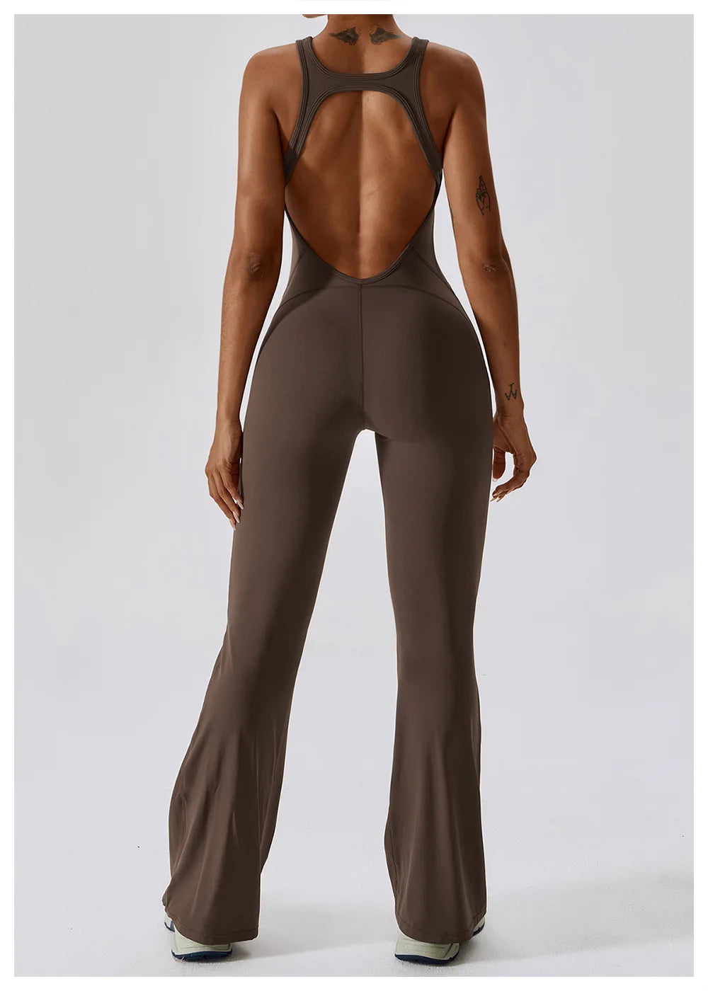 Women’s athletic jumpsuit by ALMASTRONG, stretch gym romper with a fitted design for training, yoga, and fitness workouts.