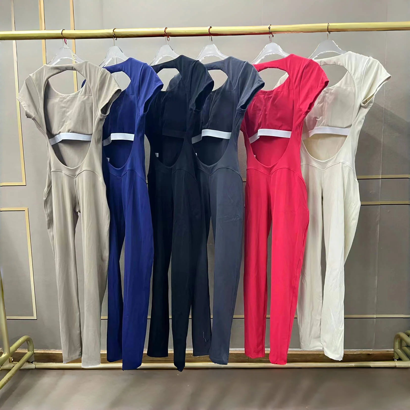 ALMASTRONG Women’s One-Piece Yoga Jumpsuit – Short Sleeve Open-Back Gym Outfit